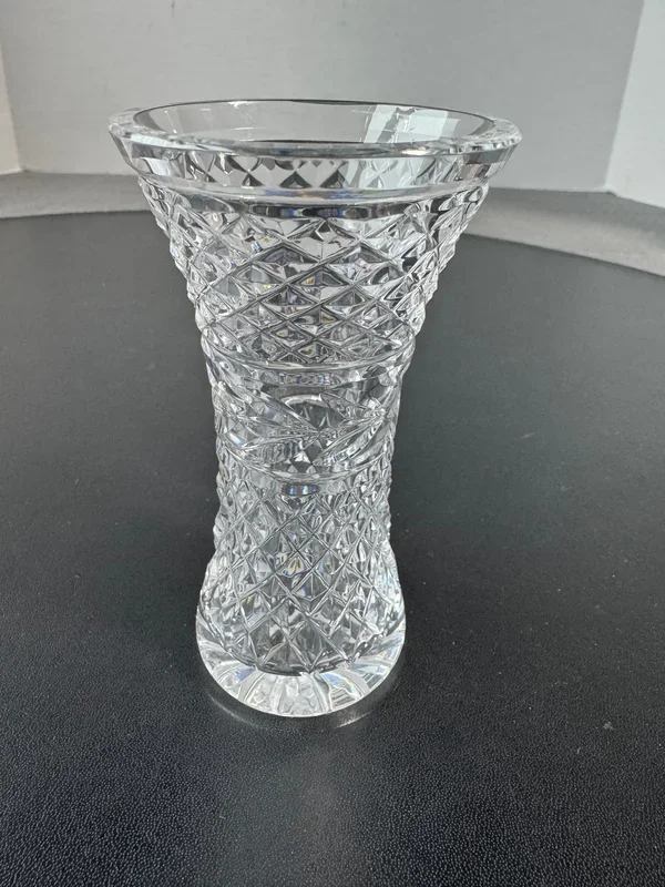 (A) Waterford Crystal Glandore Bud Vase