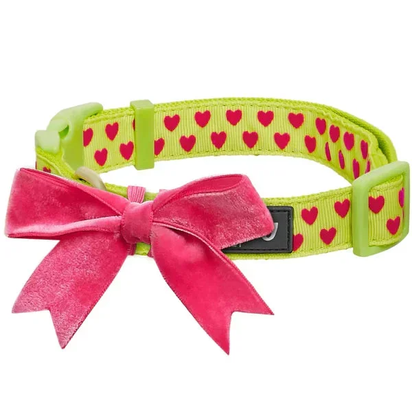 Blueberry Pet – Highlighter Green | Dotted Velvet Heart Dog Collar