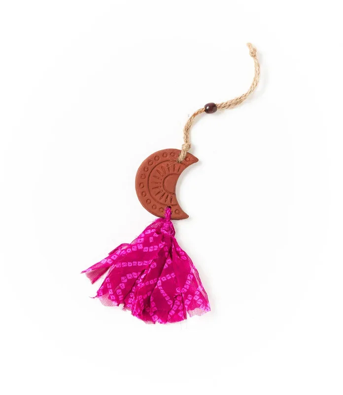 Daksha Terracotta Tassel Diffuser – Moon