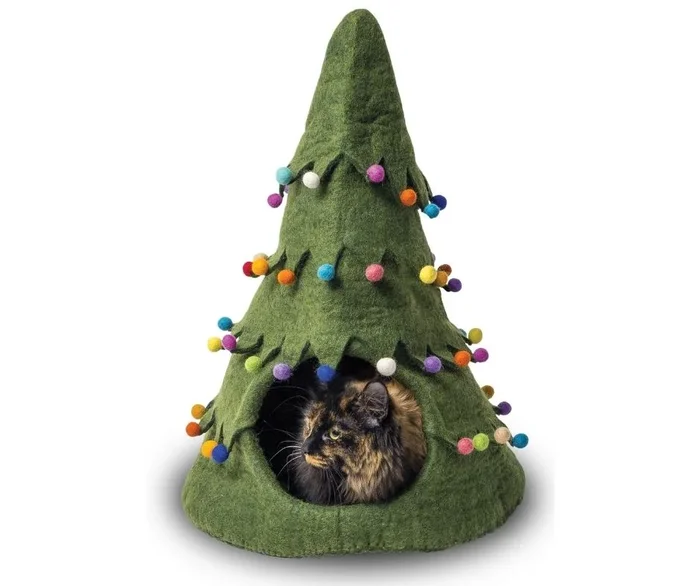 Dharma Dog Karma Cat – Xmas Tree Cave Green