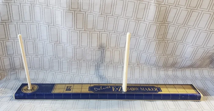 E-Z Craft Deluxe E-Z Bow Maker