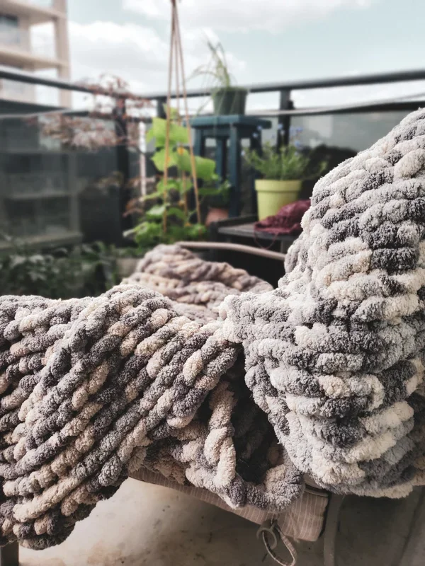 Heavy Chunky Knit Blanket – Double/Full Size – Soft, Cozy, and Perfect for Cold Winter Nights