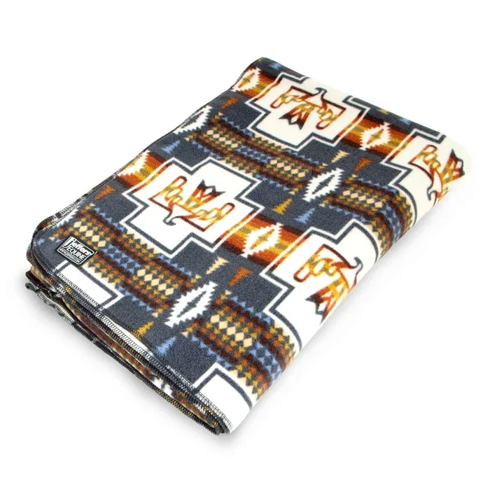 Jeffers Expression Oversized Fleece Throw Blanket, 60″ x 84″