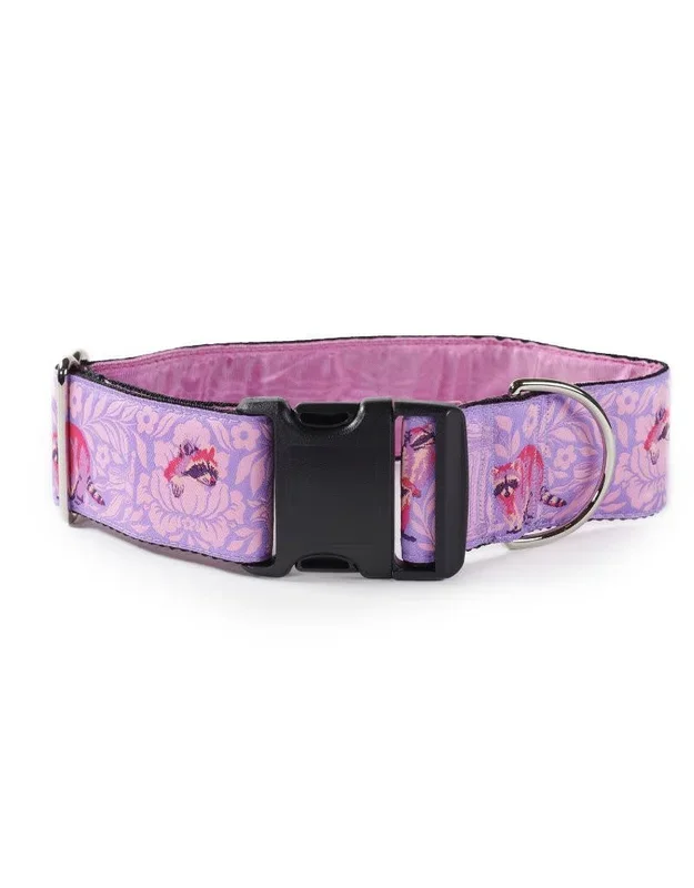 MACKENZIE One Person’s Trash Pink Clip Collar