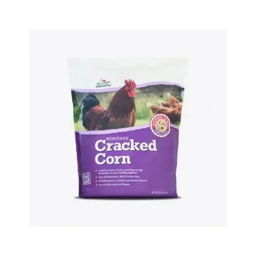 Manna Pro Cracked Corn for Chickens with Purple Corn