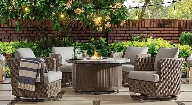 Member’s Mark Brexley 5-Piece Patio Fire Pit Chat Set