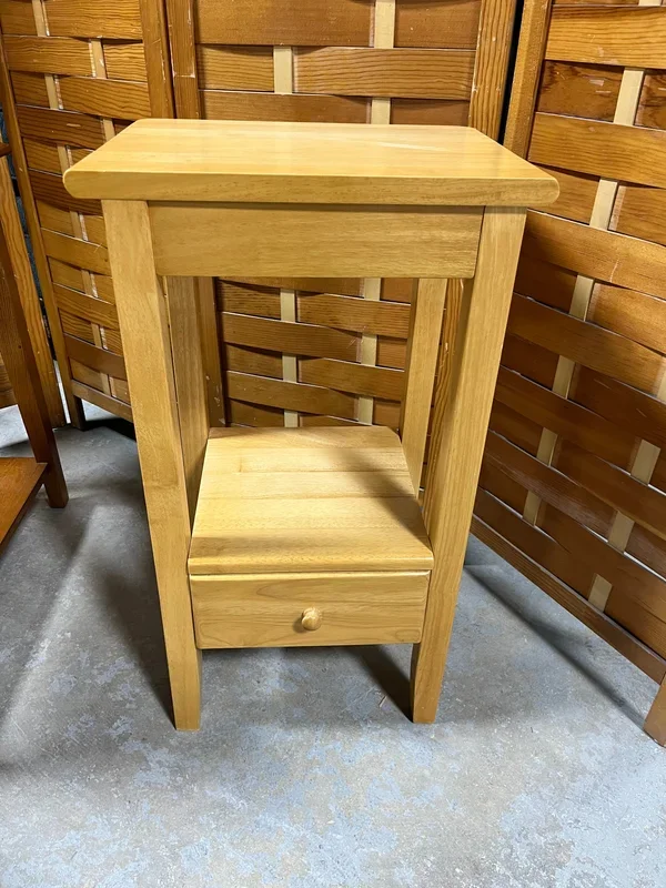Petite Night Stand with Drawer, light wood tone