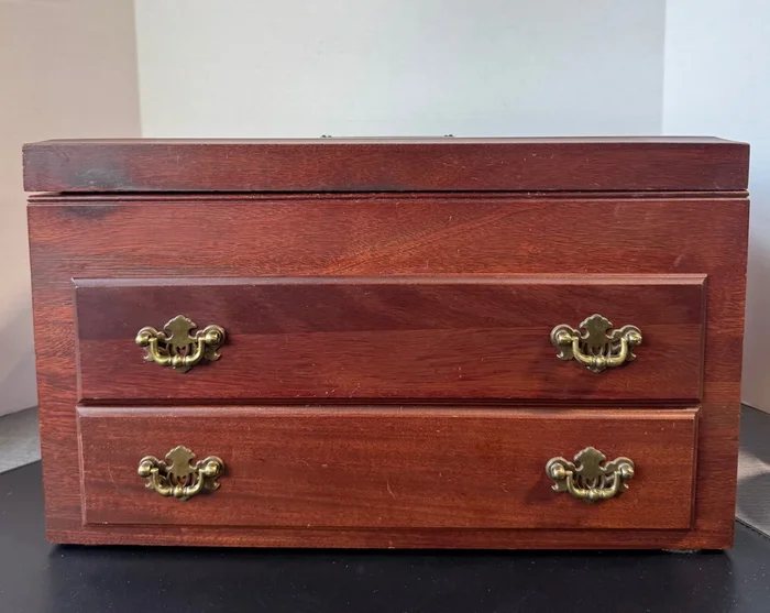 Reed & Barton Style Vintage Wooden Flatware Storage Chest with Drawers